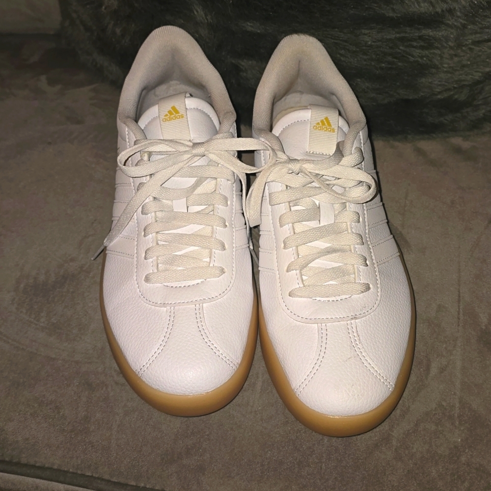adidas Women’s White Sneakers with Gum Sole - Picture 2 of 7